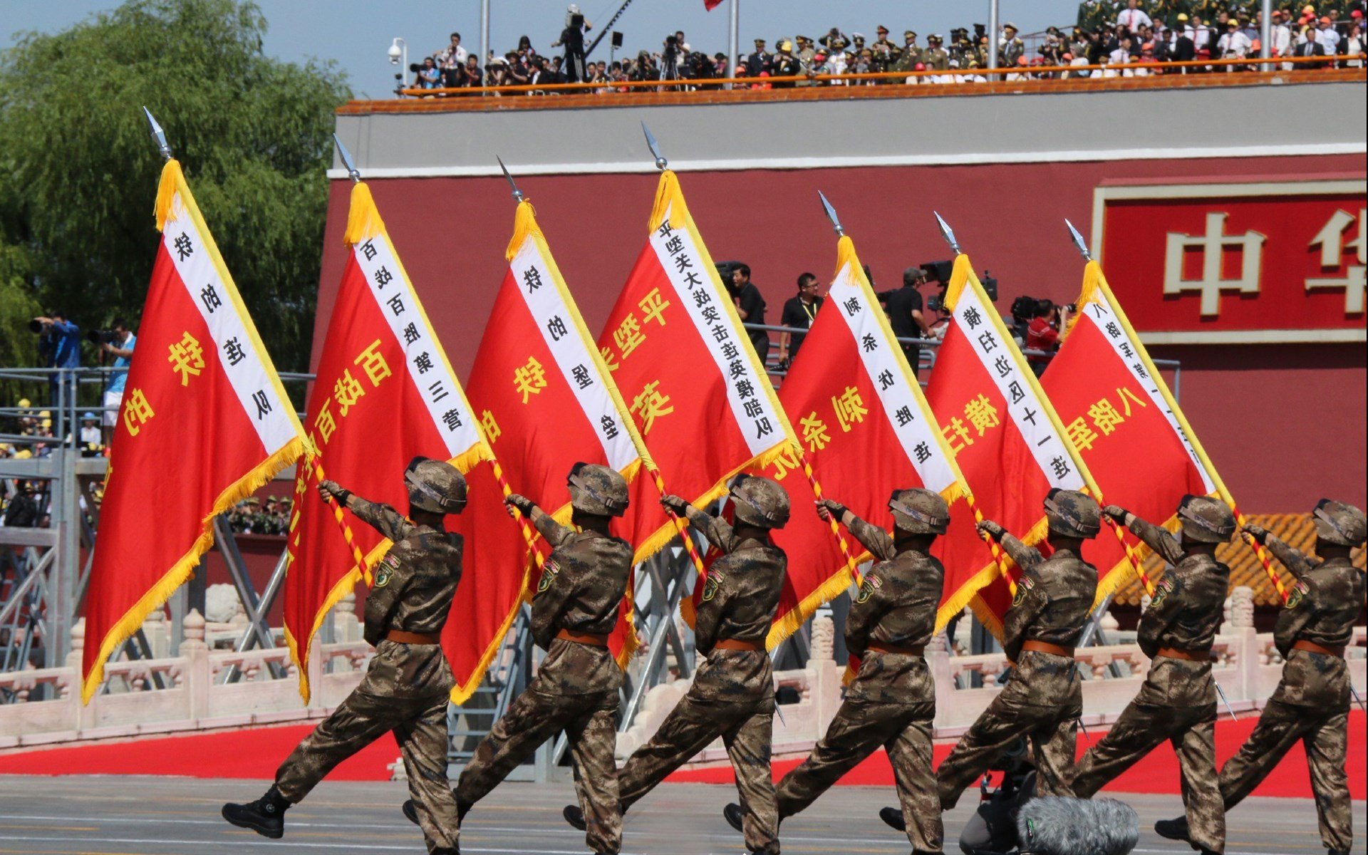 开云官网APP下载-_极地冰雪滑行：体验雪原速度的快感_，极地冰川